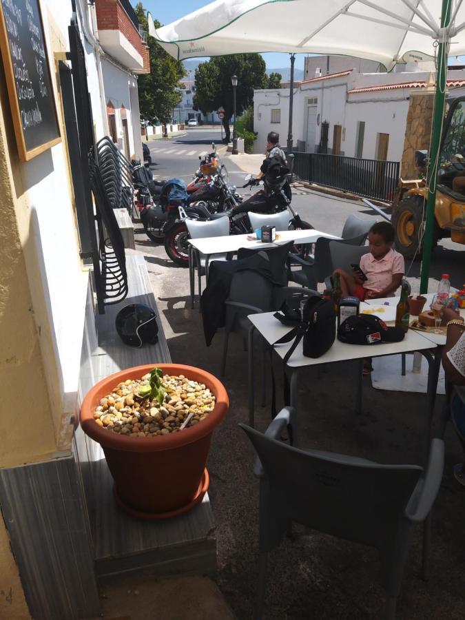 Pension La Fuente Abrucena Εξωτερικό φωτογραφία
